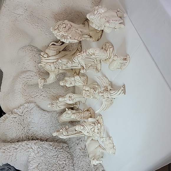 Vintage Nativity Holland Mold 18 Piece Beige Ceramic Christmas Hand Made - Picture 3 of 12